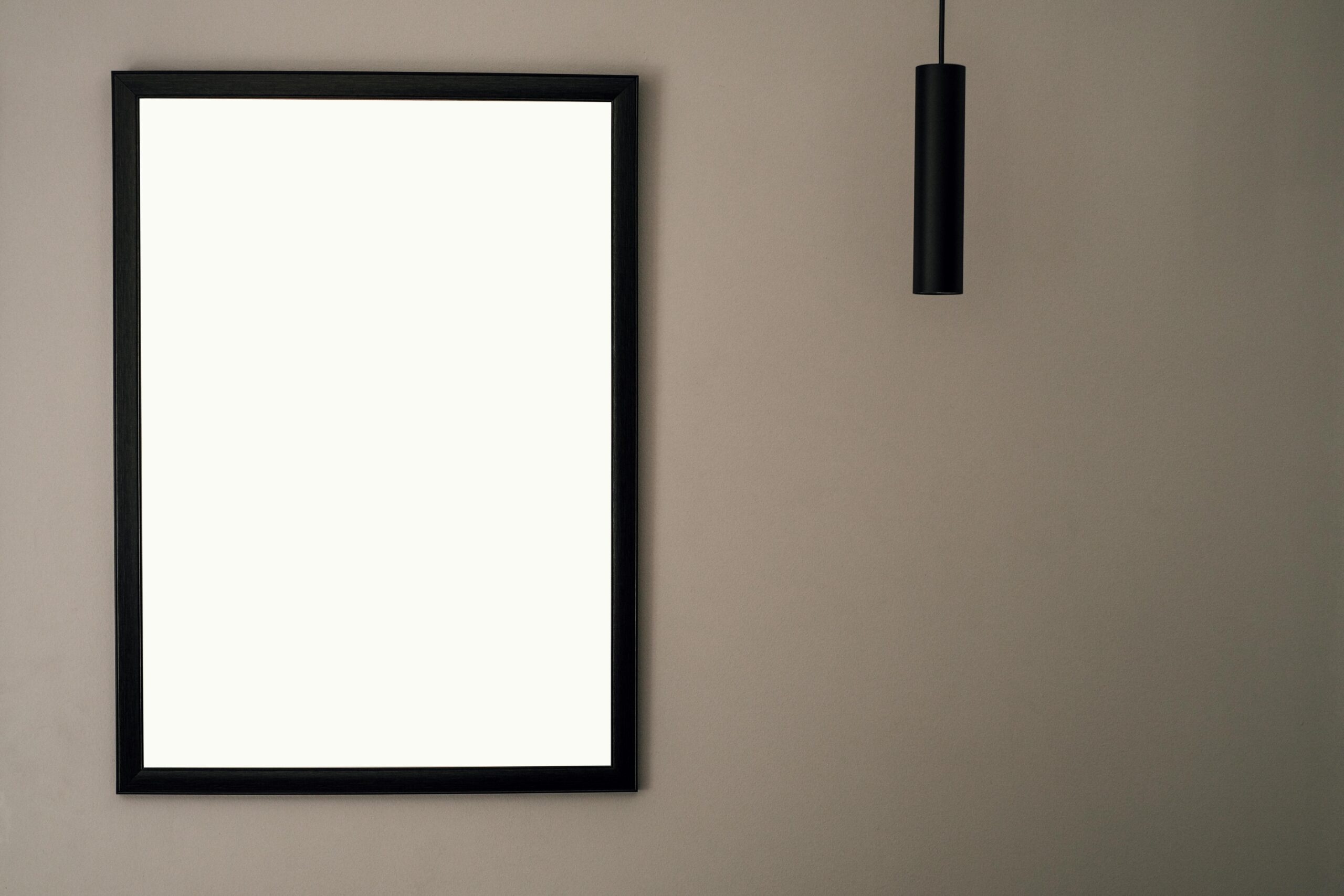 How to Decorate with Black Picture Frames How to Decorate with Black Picture Frames